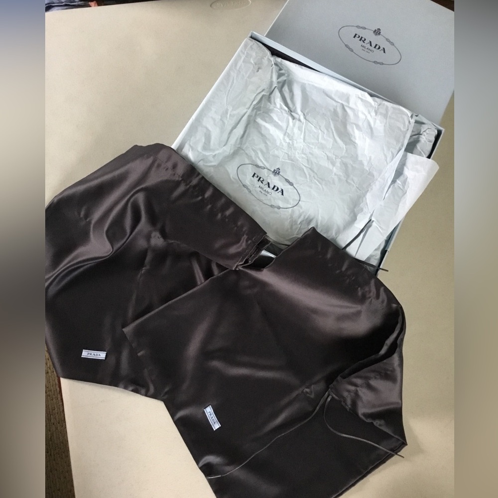 PRADA - Picture 14 of 16